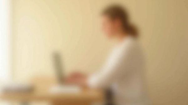 Pourquoi adopter un bureau assis debout transforme votre santé